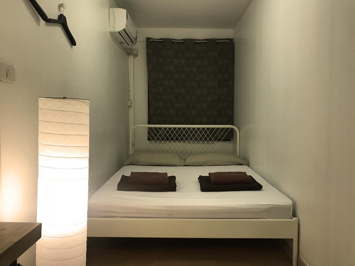 Once In Bangkok With Me Guesthouse Esterno foto